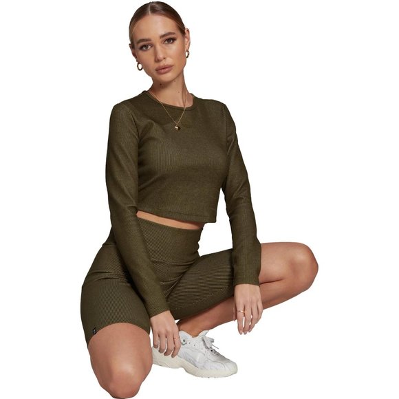 NWT adidas Originals Women's Outdoor Utility Short Leggings - Picture 5 of 8